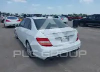 2013 Mercedes Benz C 250 фото