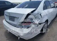 2013 Mercedes Benz C 250 фото