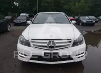 2013 Mercedes Benz C 300 фото
