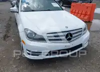 2013 Mercedes Benz C 300 фото