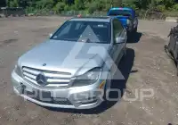 2013 Mercedes Benz C 300 фото