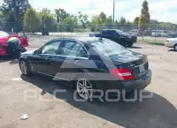 2013 Mercedes Benz C 300 фото