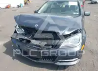 2013 Mercedes Benz C 300 фото