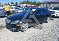 2013 Mercedes Benz C 300 фото