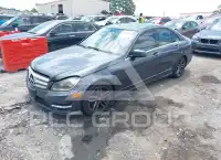 2013 Mercedes Benz C 300 фото