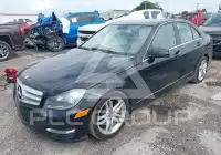 2013 Mercedes Benz C 300 photo