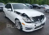 2013 Mercedes Benz C 300 фото