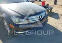 2013 Mercedes Benz C 300 фото