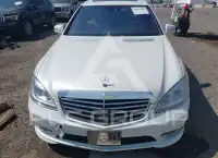 2013 Mercedes Benz S 550 фото