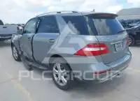 2013 Mercedes Benz ML 350 photo