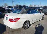 2013 Mercedes Benz E 550 фото