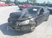 2013 Volvo S60 photo