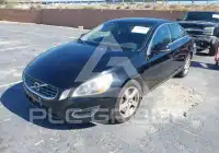 2013 Volvo S60 фото