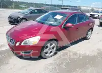 2013 Volvo S60 фото