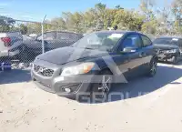 2013 Volvo C30 photo
