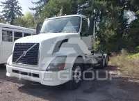 2013 Volvo VNL photo