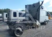 2013 Volvo VNL photo