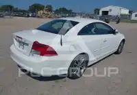 2013 Volvo C70 photo