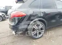 2013 Porsche Cayenne photo