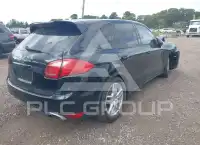 2013 Porsche Cayenne photo