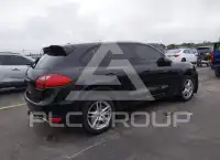 2013 Porsche Cayenne photo