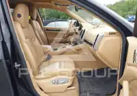2013 Porsche Cayenne photo