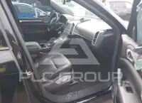 2013 Porsche Cayenne photo