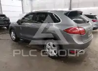 2013 Porsche Cayenne photo