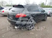 2013 Porsche Cayenne photo