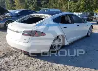 2013 Tesla Model S фото