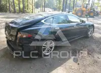 2013 Tesla Model S photo