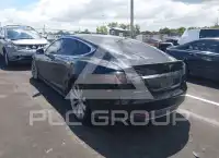 2013 Tesla Model S фото