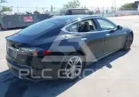 2013 Tesla Model S photo