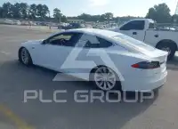 2013 Tesla Model S фото