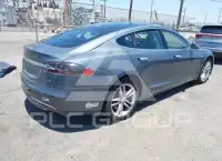 2013 Tesla Model S photo