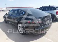 2013 Tesla Model S фото