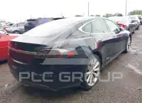 2013 Tesla Model S фото