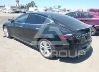 2013 Tesla Model S фото