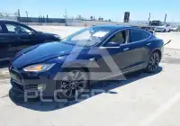 2013 Tesla Model S фото