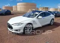 2013 Tesla Model S фото