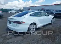 2013 Tesla Model S фото