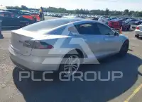 2013 Tesla Model S photo