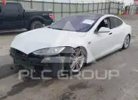 2013 Tesla Model S фото