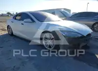 2013 Tesla Model S фото