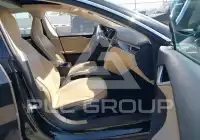 2013 Tesla Model S photo