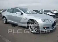 2013 Tesla Model S фото