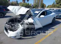 2013 Tesla Model S фото