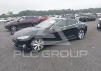 2013 Tesla Model S photo
