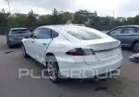 2013 Tesla Model S фото