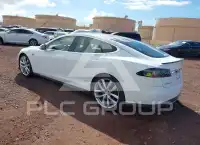 2013 Tesla Model S фото